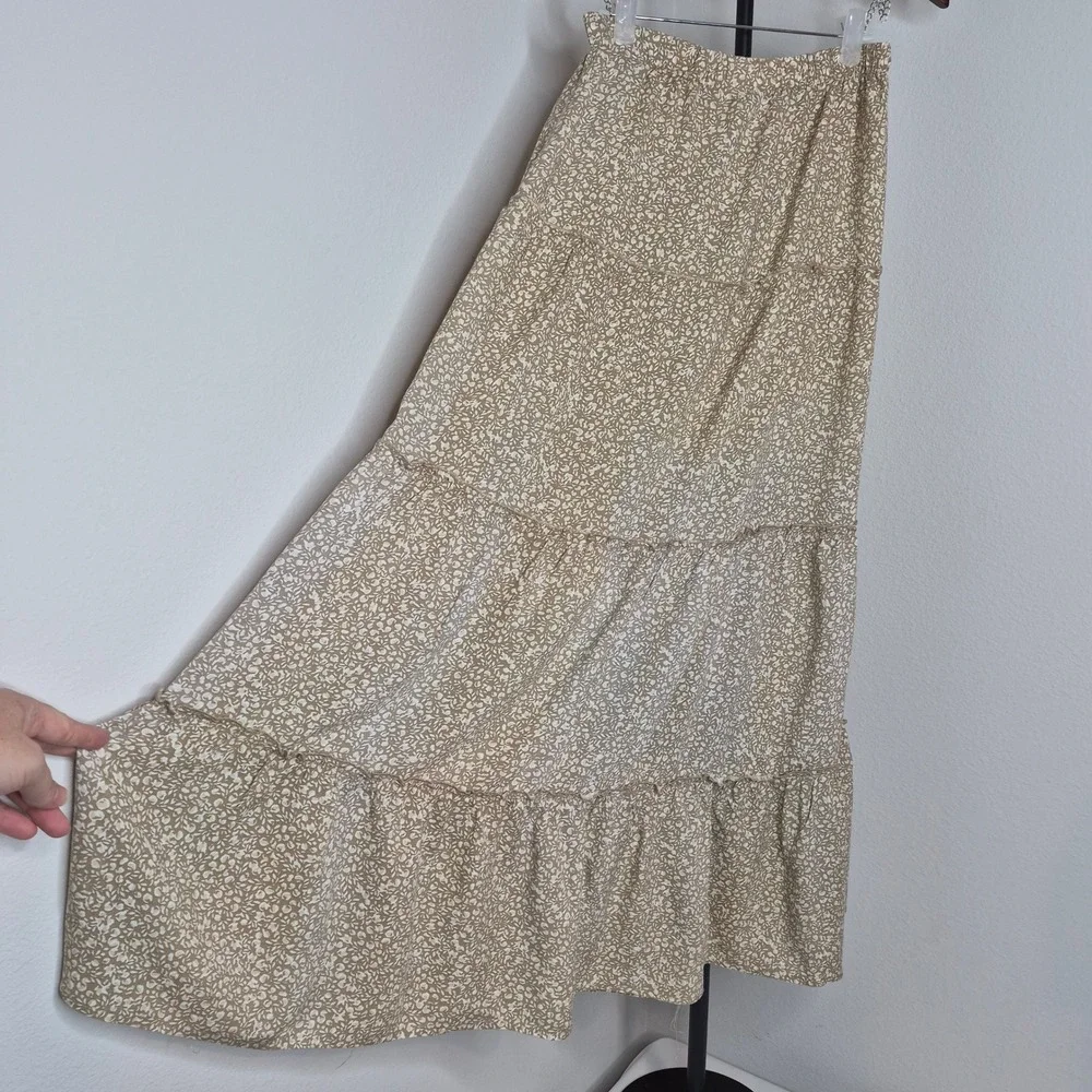 Japna XS Tan Floral Ditsy Tiered Maxi Skirt Rayon‎ Boho Bohemian Cottagecore